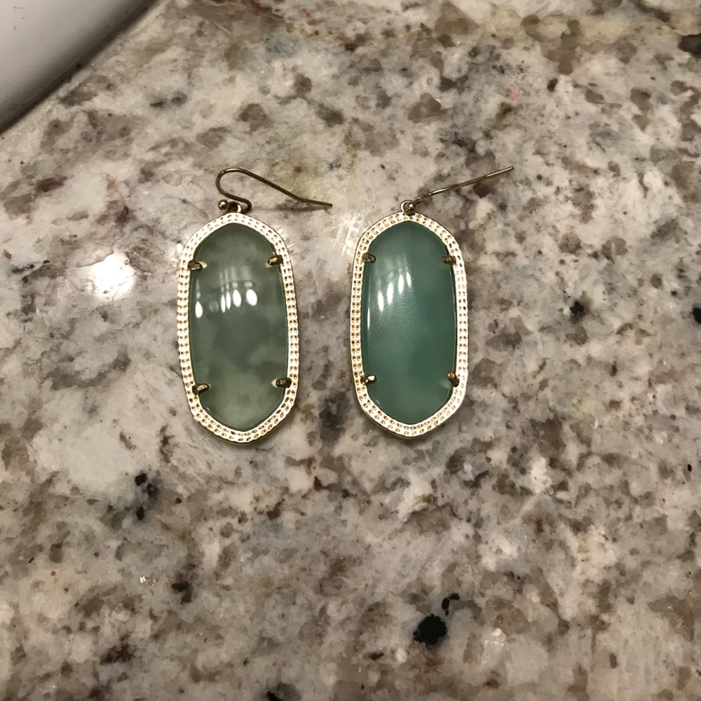 kendra scott elle earrings